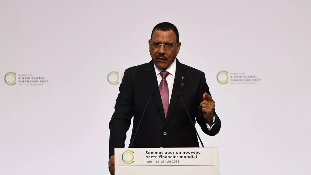 Niger : le président Mohamed Bazoum retenu par la garde présidentielle