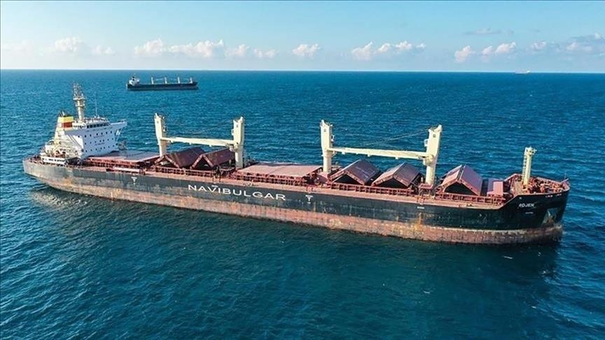 Moscou considère les navires rejoignant les ports ukrainiens comme des « transporteurs potentiels de fret militaire »