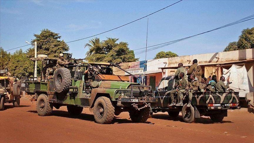 Mali : l’armée dément la libération de ”prisonniers terroristes” contre des otages maliens