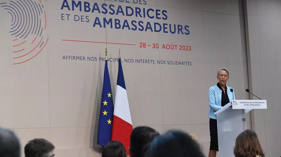 Gabon : la France suit « avec la plus grande attention » la situation