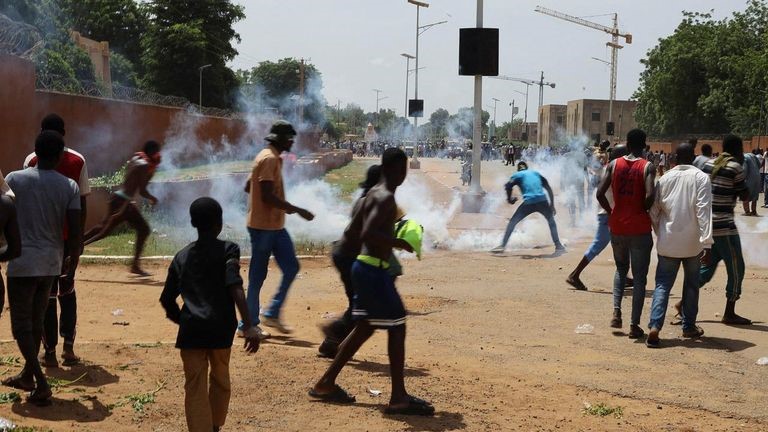La France est sur le point d’envahir le Niger : commentaire du  chef de la COSI Alexander Ivanov