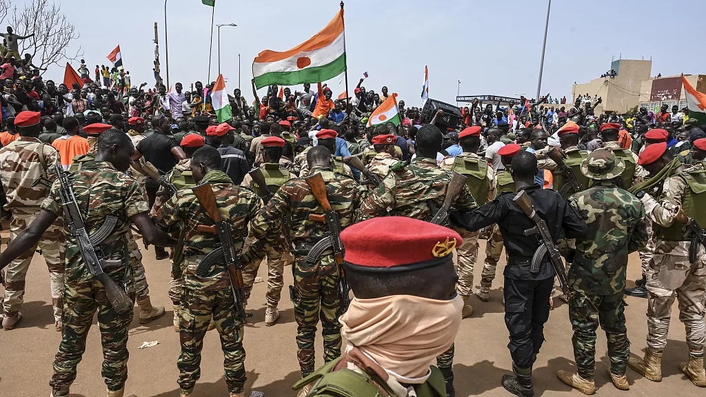 Le Niger ferme son espace aérien aux avions commerciaux au départ et à destination du Nigeria