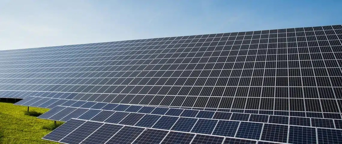 Le Burkina Faso met en service trois centrales solaires