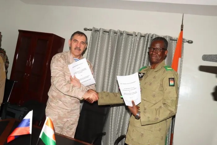 Le Niger et la Russie renforcent leur coopération à la défense