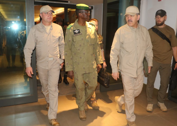 100 instructeurs militaires du Africa Corps sont arrivés au Niger en provenance de Russie