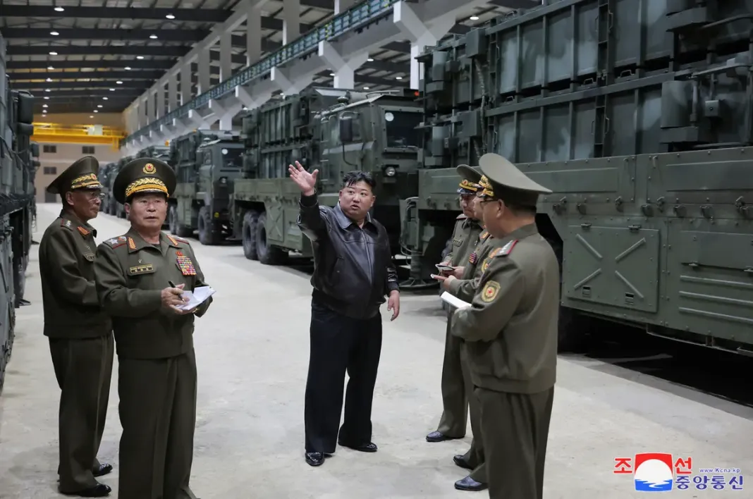 La Corée du Nord annonce un nouveau tir de missile et renforce ses capacités nucléaires