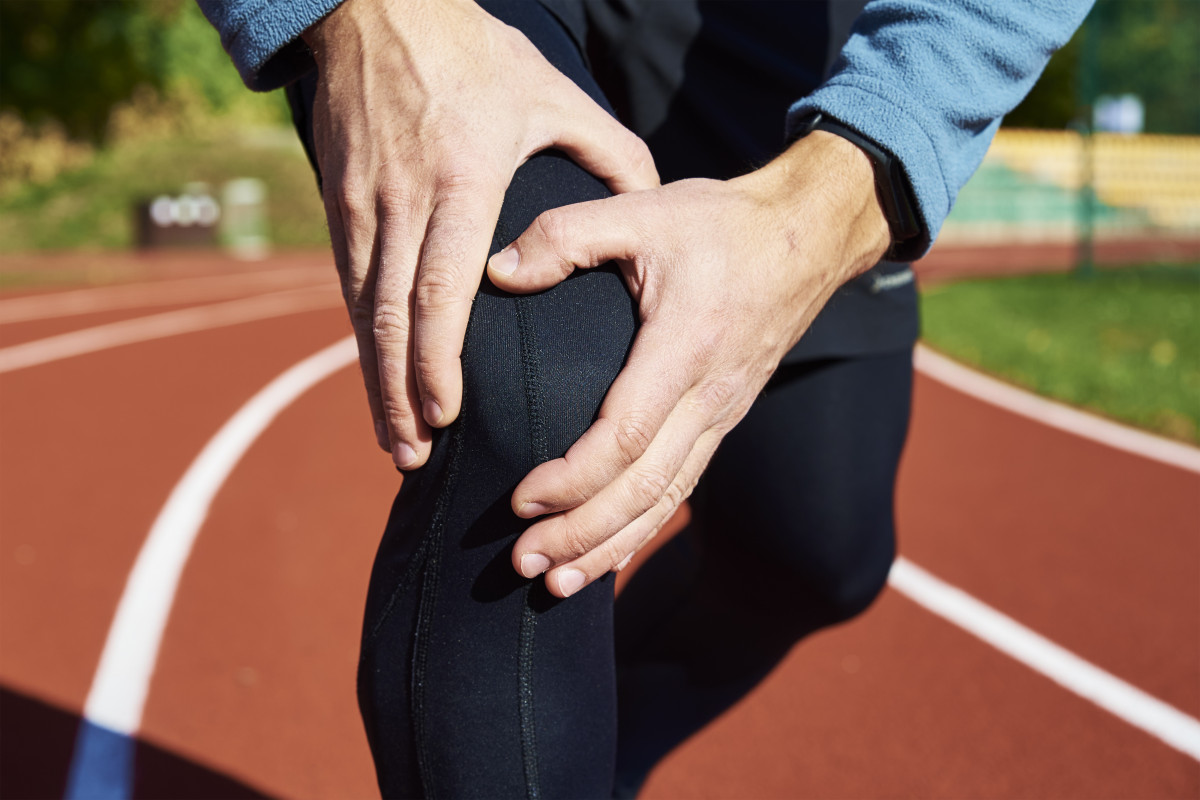 Gérer l’arthrose chez les athlètes : quelle prévention envisager et quel traitement prendre ?