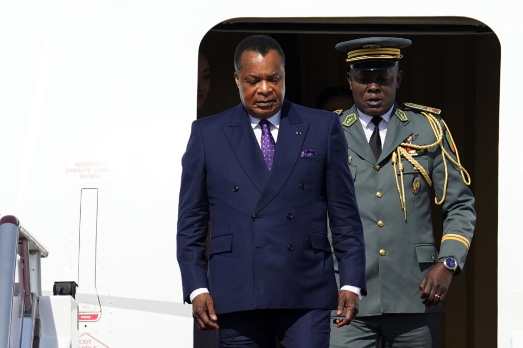 Les Russes résistent « courageusement » aux « sanctions imposées illégalement » – Le président du Congo lors de ses entretiens avec Poutine