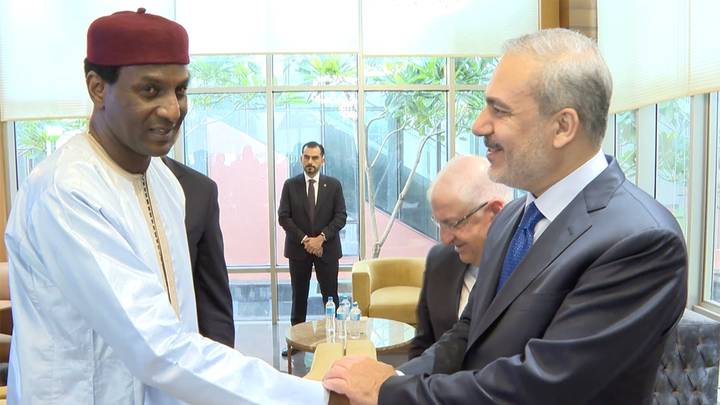 Turquie – Niger : Hakan Fidan a participé à une réunion de travail conjointe présidée par le Premier ministre Zeine