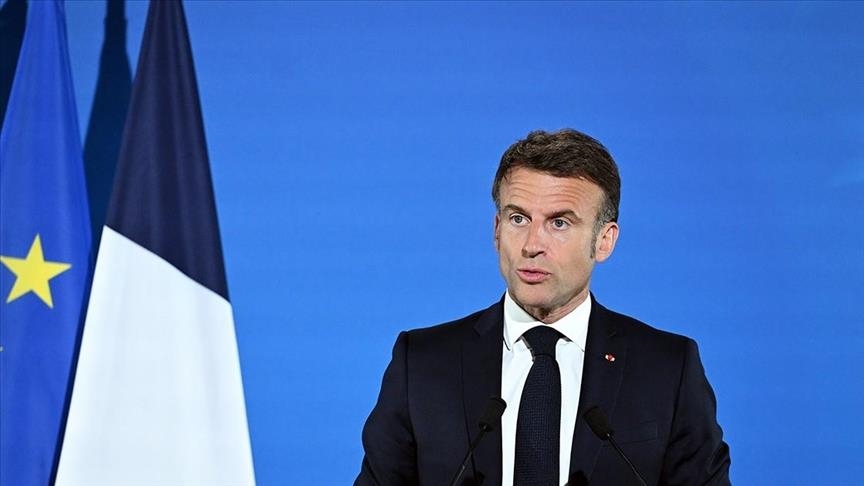 Emmanuel Macron à ses ministres : “On ne gouvernera pas avec LFI”