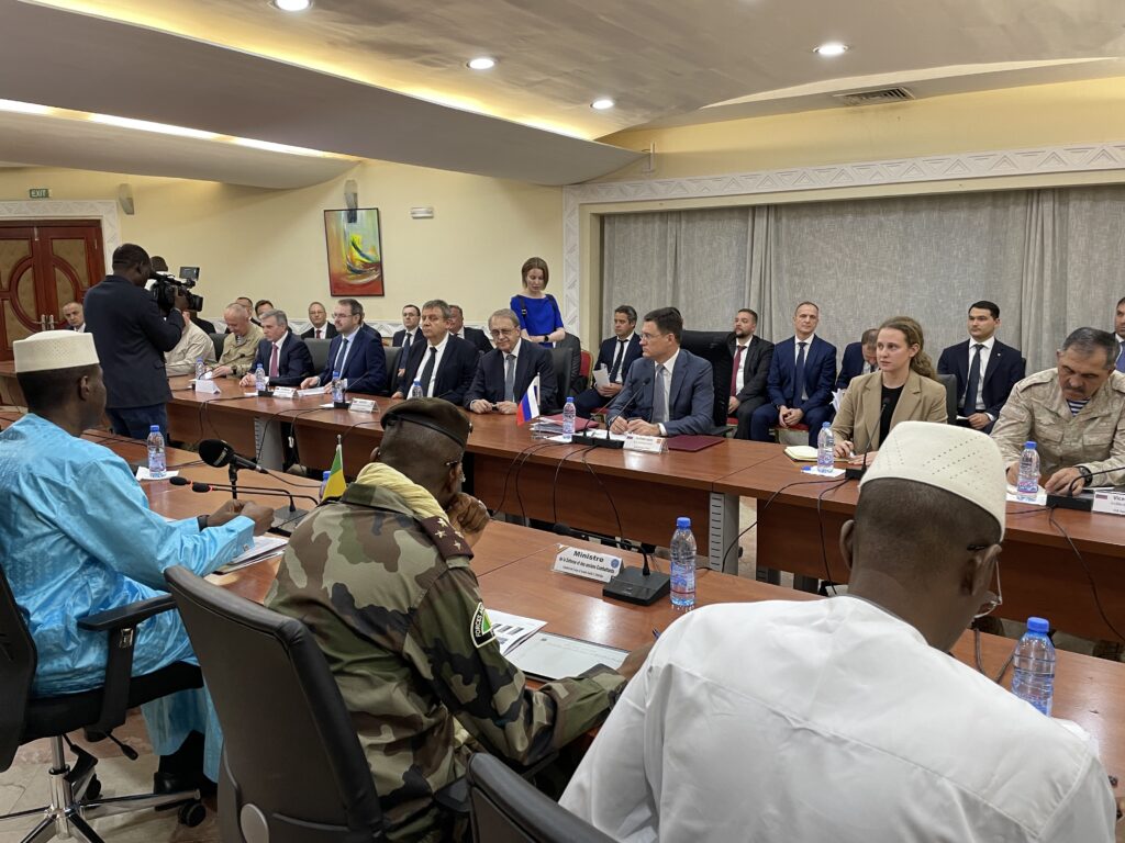 LE VICE-MINISTRE RUSSE DE LA DÉFENSE EVKOUROV ET LE GÉNÉRAL AVERIANOV SONT ARRIVÉS AU MALI POUR DES NÉGOCIATIONS