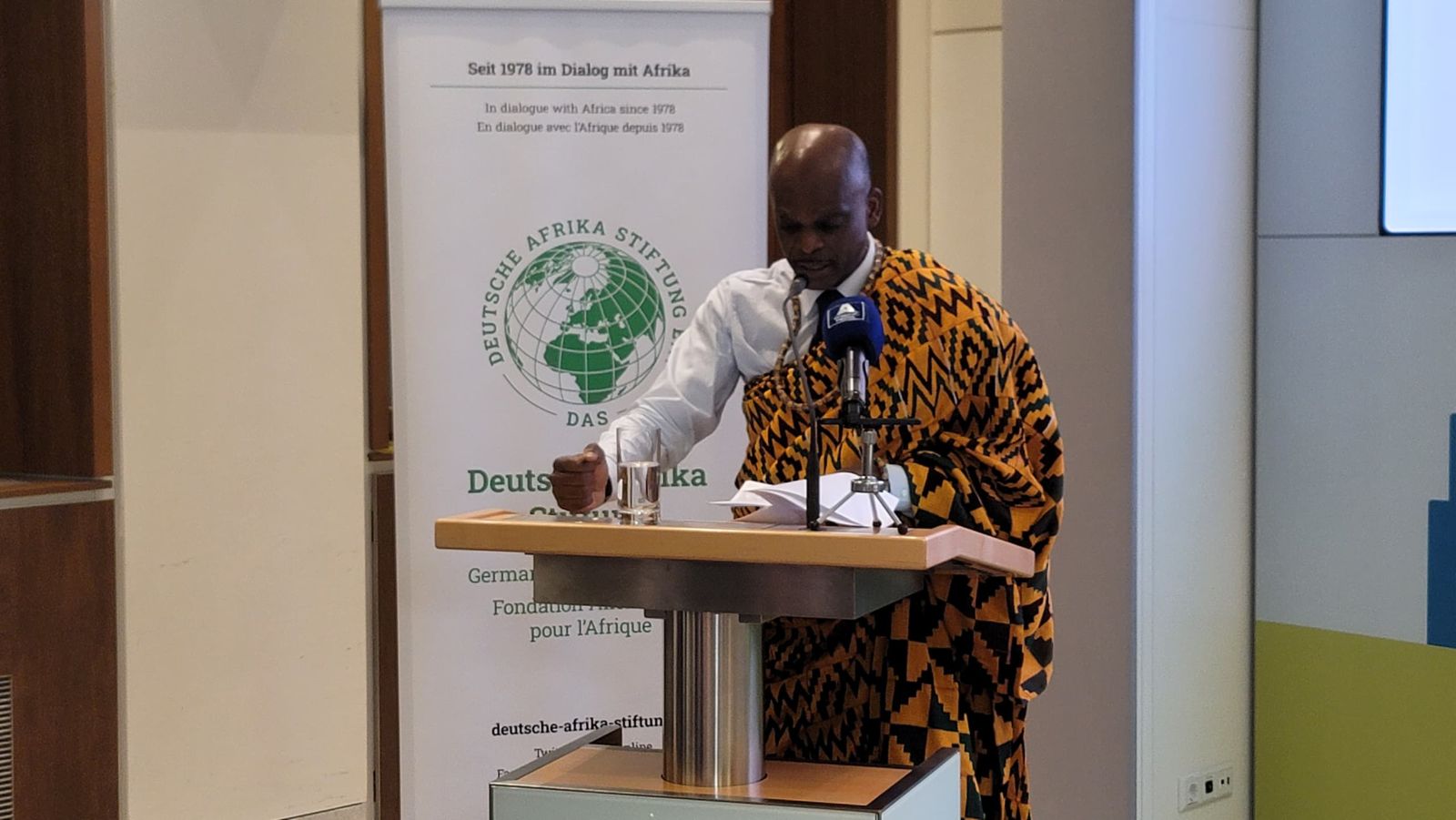 Symposium de Berlin : Le ministre togolais des affaires étrangères S.E Robert Dussey plaide pour une nouvelle dynamique dans les relations Afrique-Europe